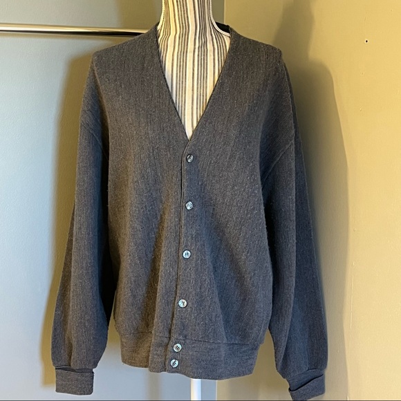 Vintage Sweater Classics Mens Long Sleeve Gray Cardigan Grandpa Sweater L - Picture 1 of 12